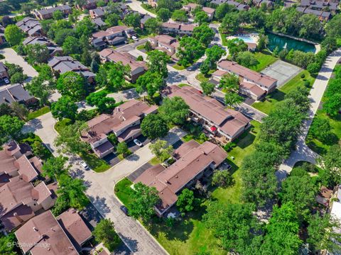 Tiny photo for 2S761 THERESA Court #761, Oak Brook, IL 60523 (MLS # 12447959)