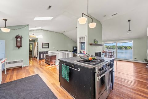 Tiny photo for 21290 W Sylvan Drive S, Mundelein, IL 60060 (MLS # 12482106)