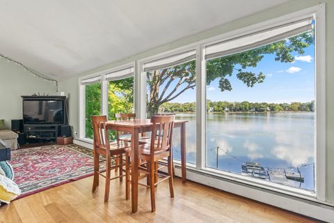 Tiny photo for 21290 W Sylvan Drive S, Mundelein, IL 60060 (MLS # 12482106)