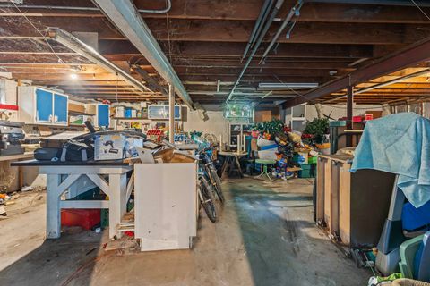 Tiny photo for 21290 W Sylvan Drive S, Mundelein, IL 60060 (MLS # 12482106)