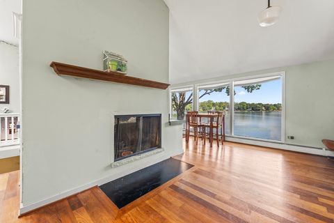 Tiny photo for 21290 W Sylvan Drive S, Mundelein, IL 60060 (MLS # 12482106)