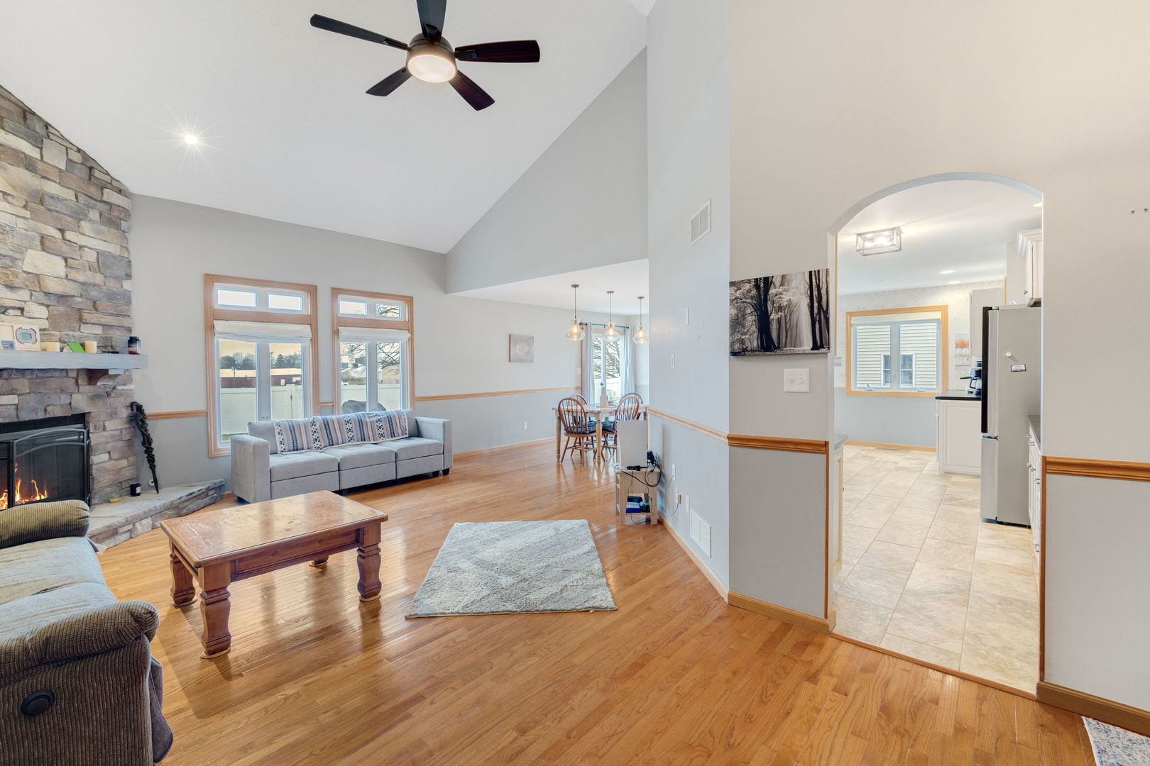 125 N Hamilton Drive