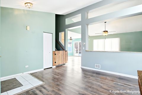 Tiny photo for 28501 Wagon Trail Court, Lakemoor, IL 60051 (MLS # 12533585)