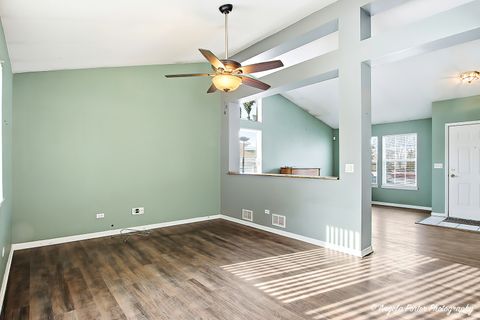 Tiny photo for 28501 Wagon Trail Court, Lakemoor, IL 60051 (MLS # 12533585)