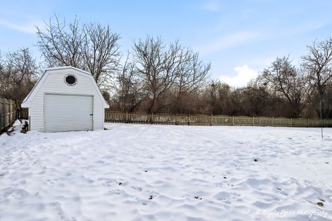 Tiny photo for 28501 Wagon Trail Court, Lakemoor, IL 60051 (MLS # 12533585)