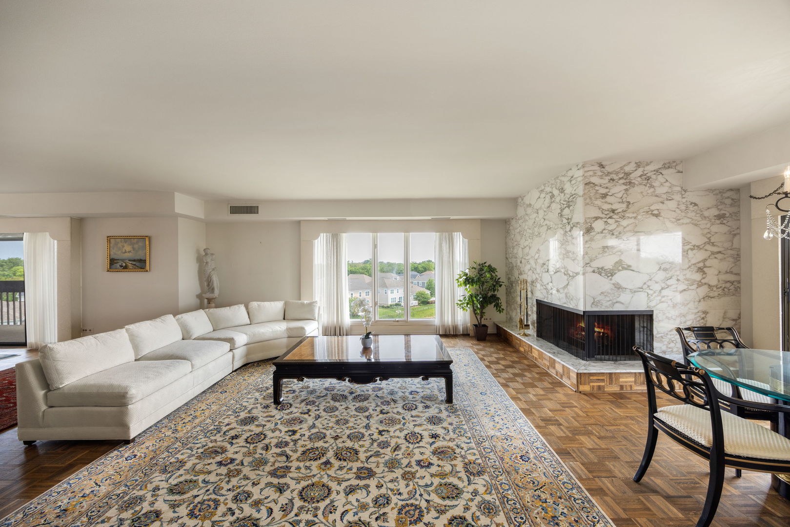 1671 Mission Hills Road 502