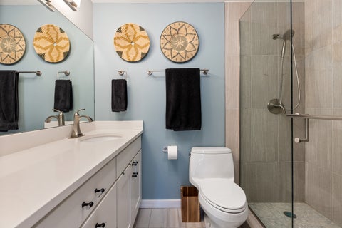 Tiny photo for 70 W Burton Place #305F, Chicago, IL 60610 (MLS # 12785776)