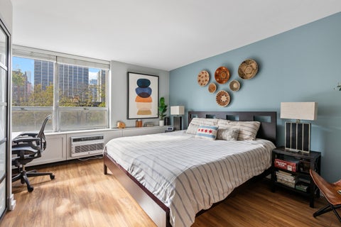 Tiny photo for 70 W Burton Place #305F, Chicago, IL 60610 (MLS # 12785776)