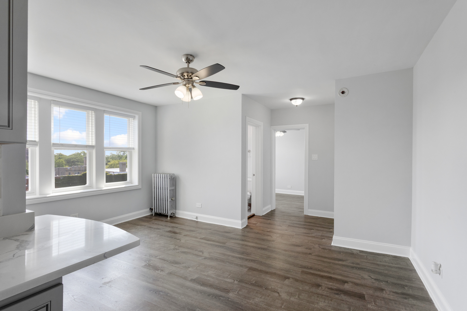 1521 W Sherwin Avenue 603