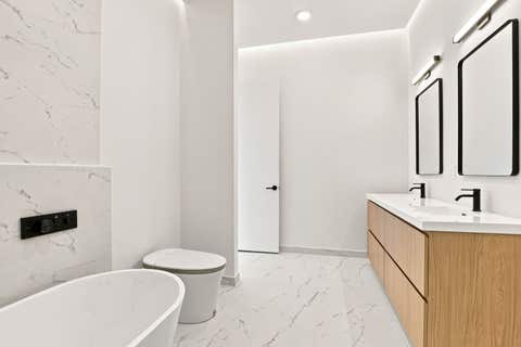 Tiny photo for 2072 N Western Avenue #303, Chicago, IL 60647 (MLS # 12716618)