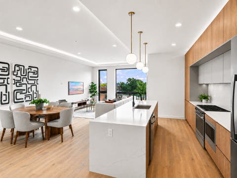 Tiny photo for 2072 N Western Avenue #303, Chicago, IL 60647 (MLS # 12716618)