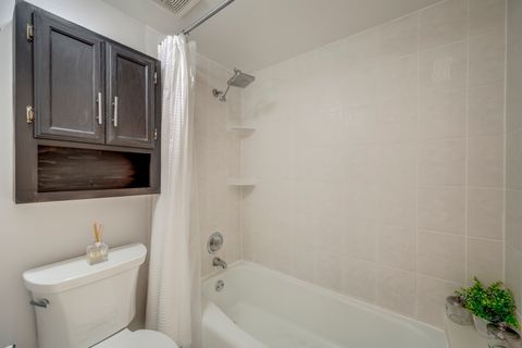 Tiny photo for 1140 64th Street #6, La Grange Highlands, IL 60525 (MLS # 12480989)