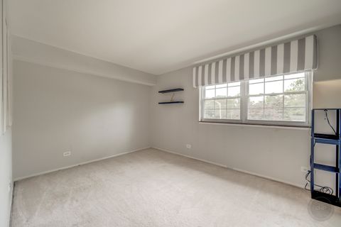 Tiny photo for 1140 64th Street #6, La Grange Highlands, IL 60525 (MLS # 12480989)