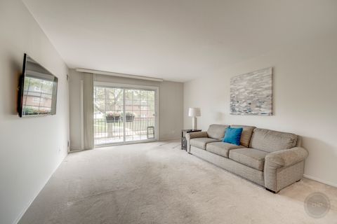 Tiny photo for 1140 64th Street #6, La Grange Highlands, IL 60525 (MLS # 12480989)