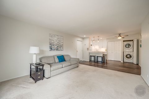 Tiny photo for 1140 64th Street #6, La Grange Highlands, IL 60525 (MLS # 12480989)