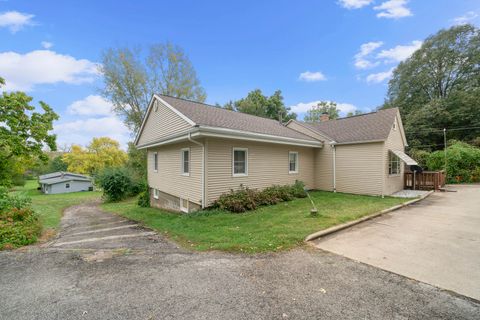 Tiny photo for 2110 A-B State Route 31 Route, Oswego, IL 60543 (MLS # 12634234)