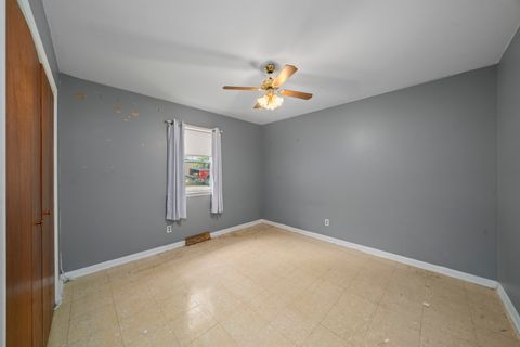 Tiny photo for 2110 A-B State Route 31 Route, Oswego, IL 60543 (MLS # 12634234)