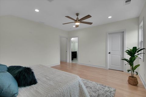 Tiny photo for 4036 W Warwick Avenue, Chicago, IL 60641 (MLS # 12654712)
