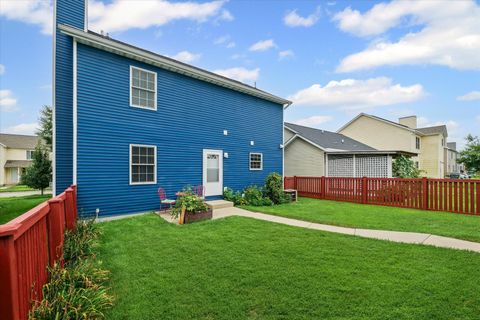 Tiny photo for 1303 Montgomery Street, Urbana, IL 61802 (MLS # 12575338)
