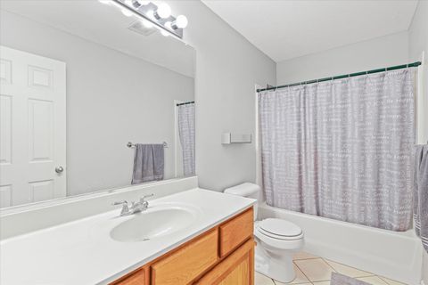 Tiny photo for 1303 Montgomery Street, Urbana, IL 61802 (MLS # 12575338)