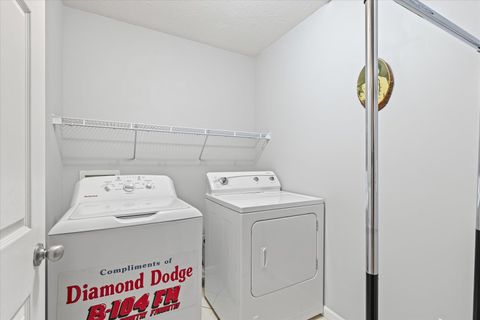 Tiny photo for 1303 Montgomery Street, Urbana, IL 61802 (MLS # 12575338)