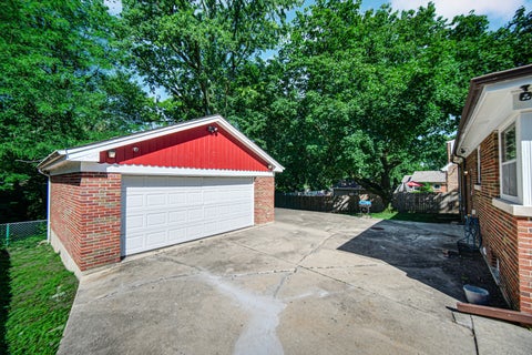 Tiny photo for 618 Dundee Avenue, Flossmoor, IL 60422 (MLS # 12770069)