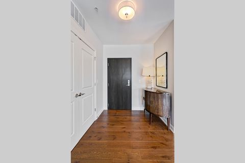 Tiny photo for 4441 Wolf Road #206, Western Springs, IL 60558 (MLS # 12590158)