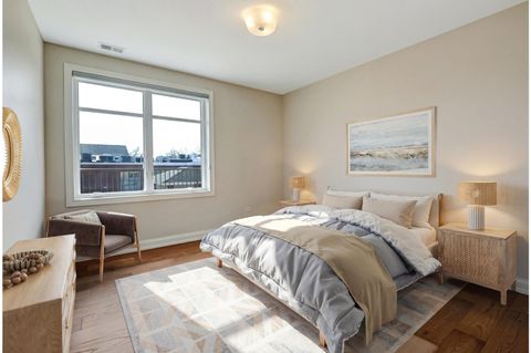 Tiny photo for 4441 Wolf Road #206, Western Springs, IL 60558 (MLS # 12590158)