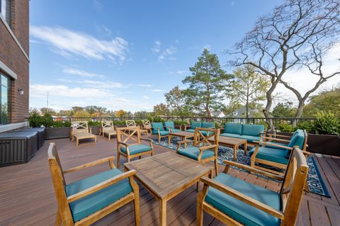 Tiny photo for 4441 Wolf Road #206, Western Springs, IL 60558 (MLS # 12590158)