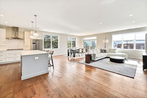 Tiny photo for 4441 Wolf Road #206, Western Springs, IL 60558 (MLS # 12590158)