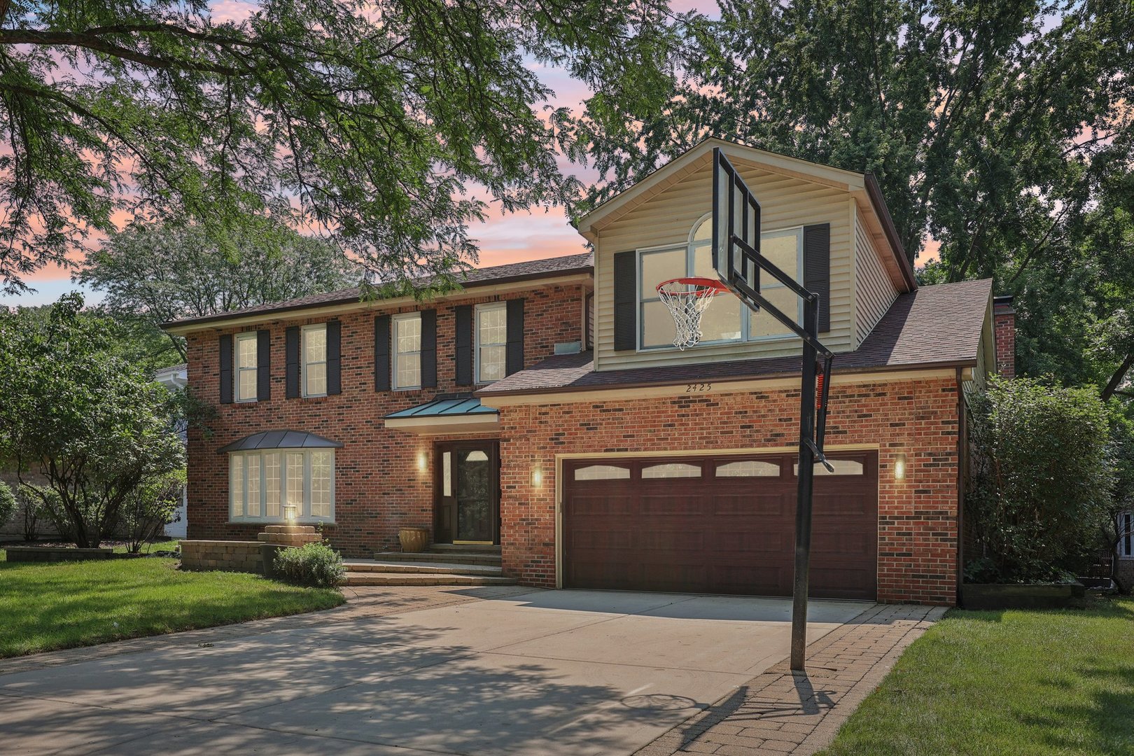 2425 Tanglewood Drive