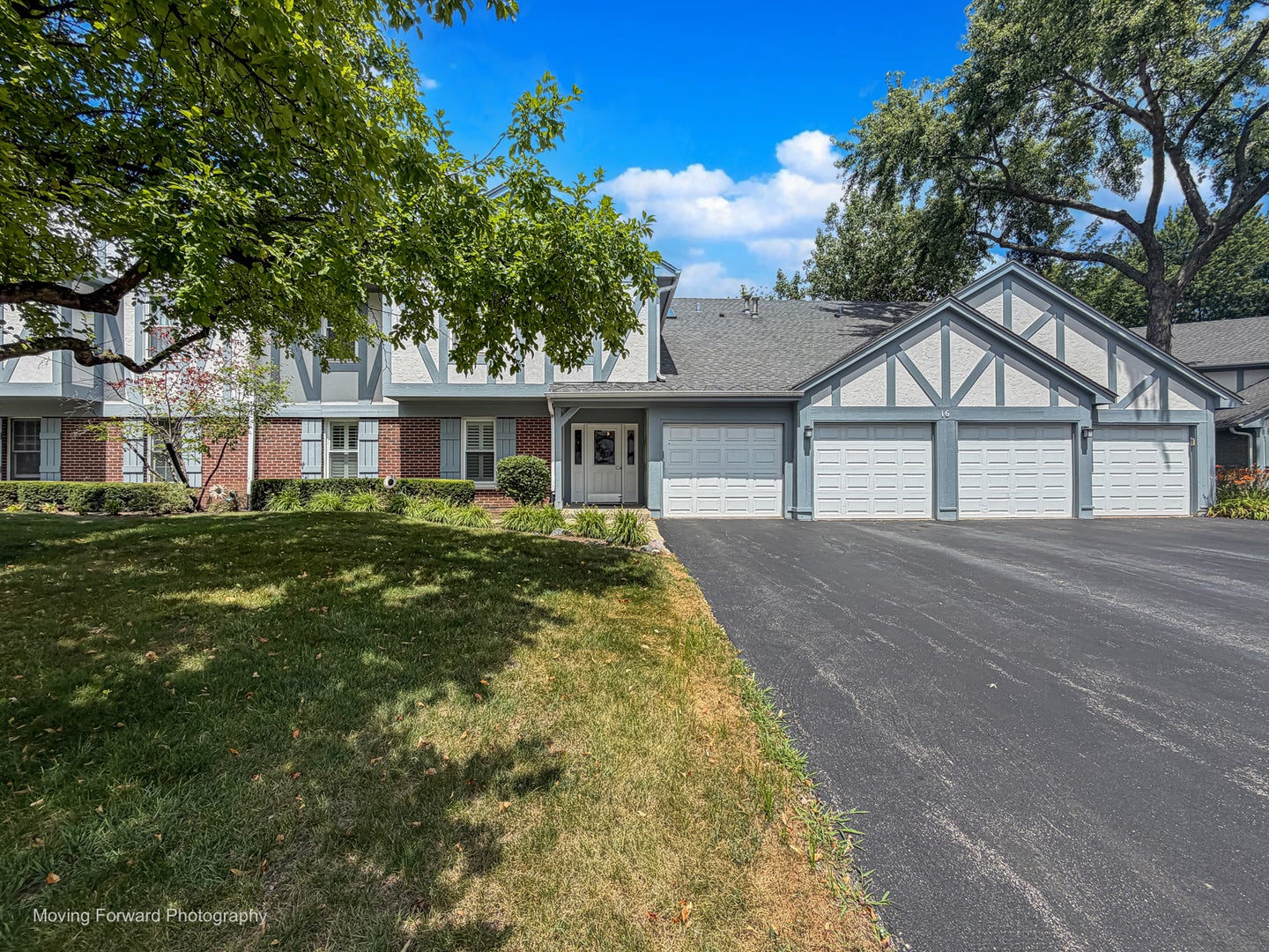 16 W Fern Court 204