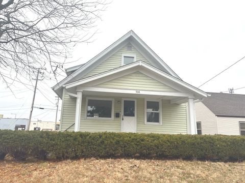 Photo of 508 Grand Avenue, Loves Park, IL 61111 (MLS # 12490981)