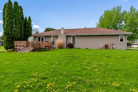 Tiny photo for 6159 UPPER RIDGE Way, Roscoe, IL 61073 (MLS # 12628508)