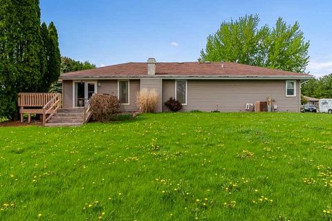 Tiny photo for 6159 UPPER RIDGE Way, Roscoe, IL 61073 (MLS # 12628508)