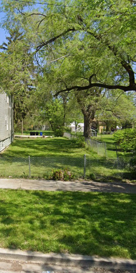 246 E 136th Street