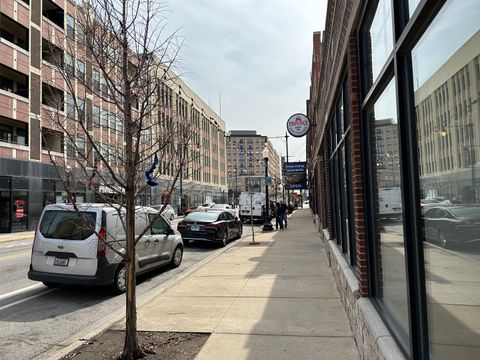 Tiny photo for 4028 N Milwaukee Avenue, Chicago, IL 60630 (MLS # 12524902)