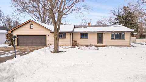 Tiny photo for 15530 W Wildwood Court, Libertyville, IL 60048 (MLS # 12531911)