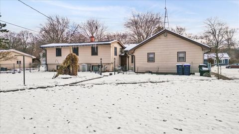 Tiny photo for 15530 W Wildwood Court, Libertyville, IL 60048 (MLS # 12531911)