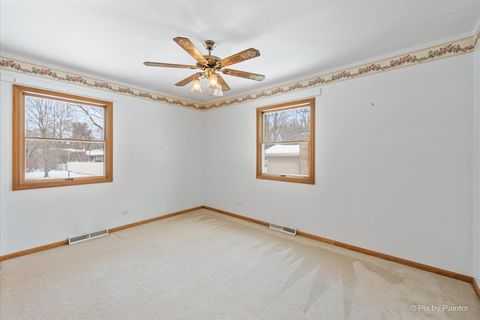 Tiny photo for 15530 W Wildwood Court, Libertyville, IL 60048 (MLS # 12531911)