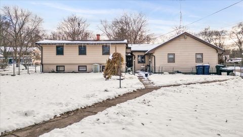 Tiny photo for 15530 W Wildwood Court, Libertyville, IL 60048 (MLS # 12531911)