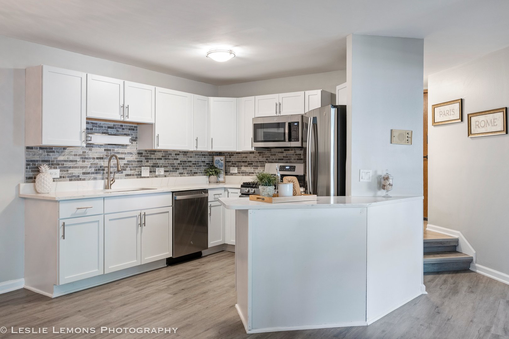 1521 Raymond Drive 103