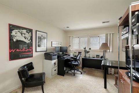 Tiny photo for 2811 Cherry Lane, Northbrook, IL 60062 (MLS # 12605817)