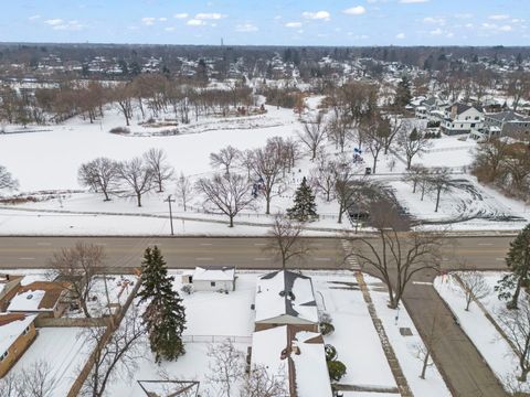 Tiny photo for 5441 Benton Avenue, Downers Grove, IL 60515 (MLS # 12557636)