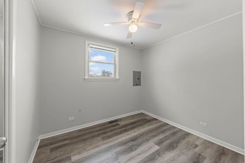 Tiny photo for 5441 Benton Avenue, Downers Grove, IL 60515 (MLS # 12557636)