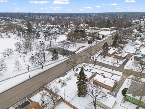 Tiny photo for 5441 Benton Avenue, Downers Grove, IL 60515 (MLS # 12557636)