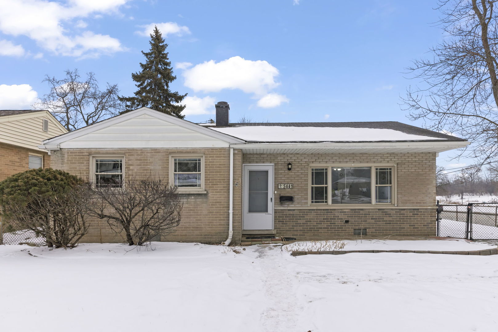 5441 Benton Avenue