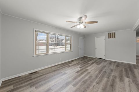 Tiny photo for 5441 Benton Avenue, Downers Grove, IL 60515 (MLS # 12557636)
