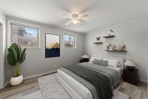 Tiny photo for 5441 Benton Avenue, Downers Grove, IL 60515 (MLS # 12557636)