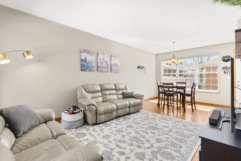 Tiny photo for 18608 W Point Drive, Tinley Park, IL 60477 (MLS # 12607955)